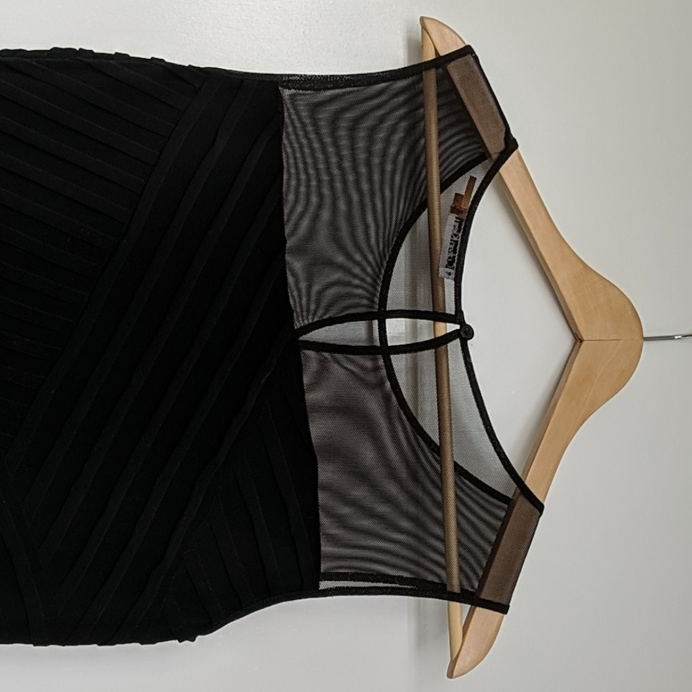 Dress - Picture 3 of 4